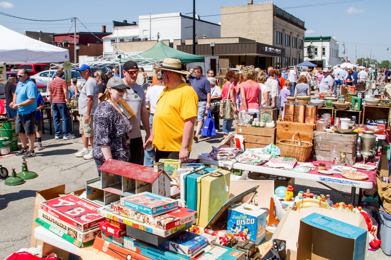 litchfield pickers market 2024 400 north state st litchfield illinois