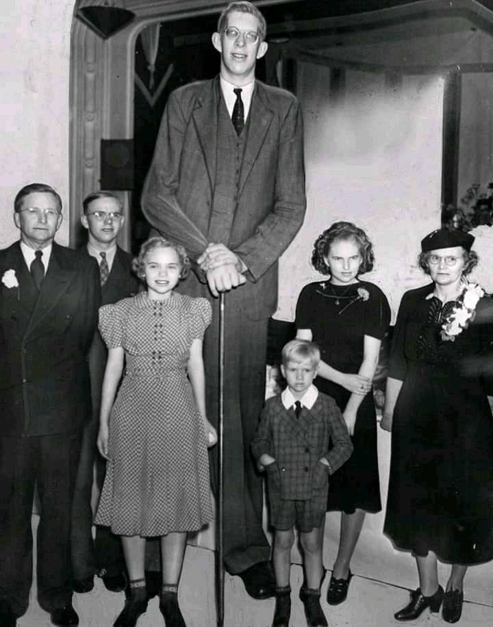 The Tallest Man To Have Ever Been Born: Story Of Robert Wadlow