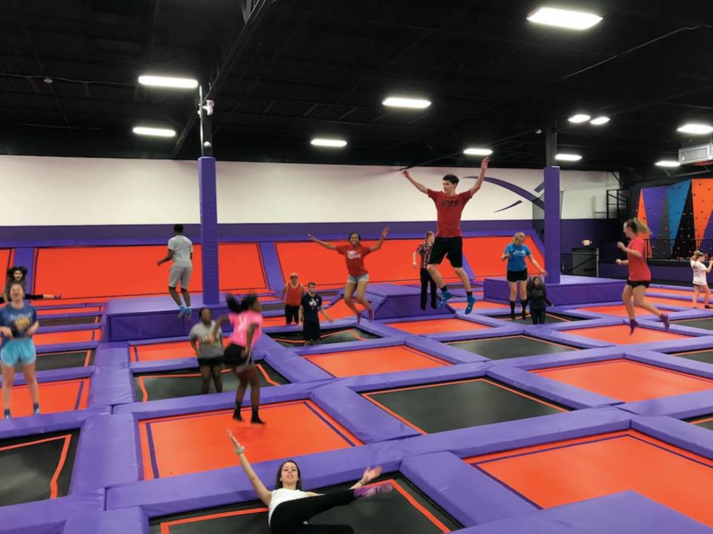 altitude-trampoline-park-91-fountain-dr-glen-carbon-illinois-62034