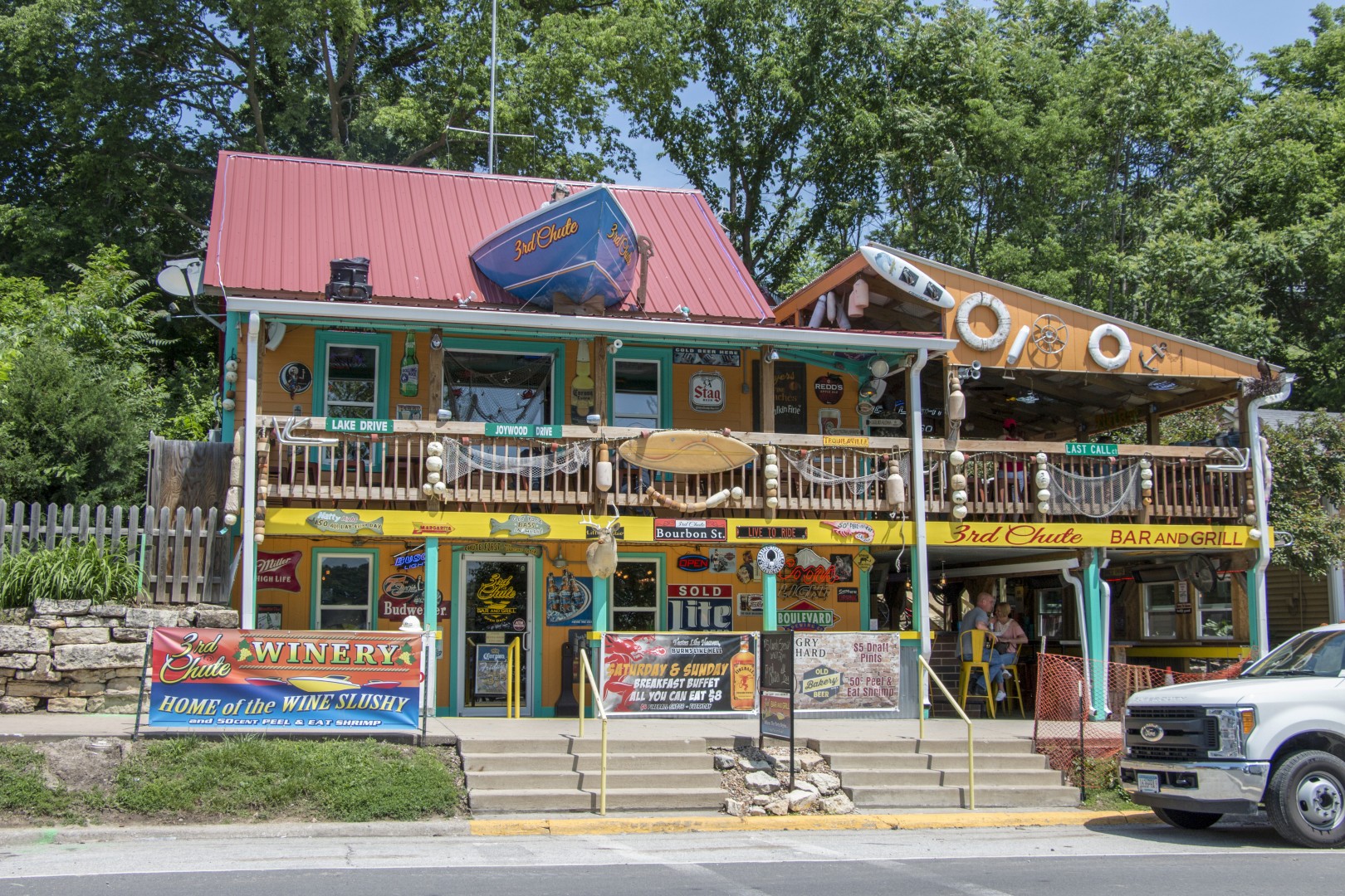 3rd chute bar grill grafton share